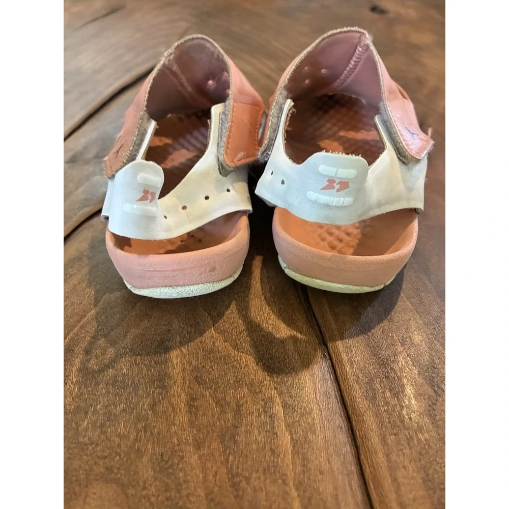 Size 10c Pink Jordan Flare Sandal‎ In Used Condition